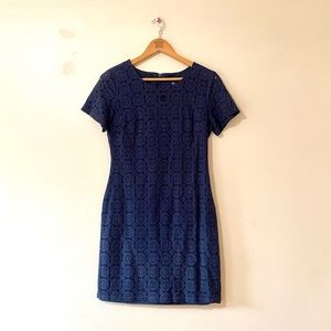 Sharagano Shift Dress Navy Blue Eyelet Crochet Fitted size 6